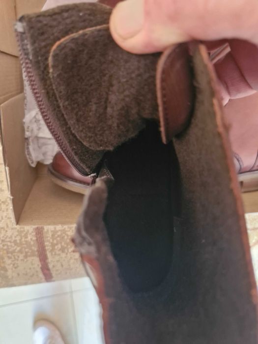 Продават се нови дамски боти ''Lasocki''