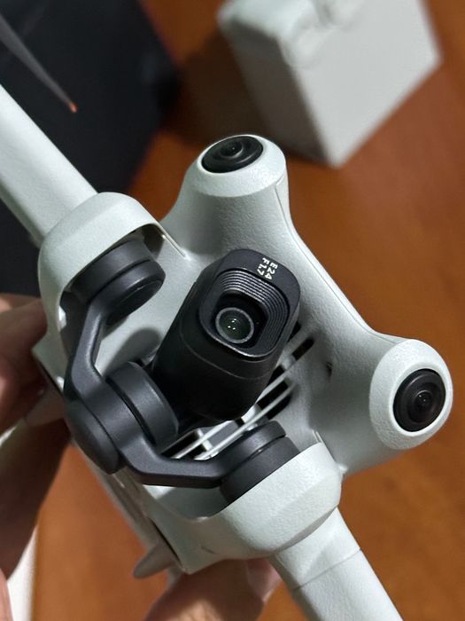 DJI Mini 4 Pro Fly More Combo