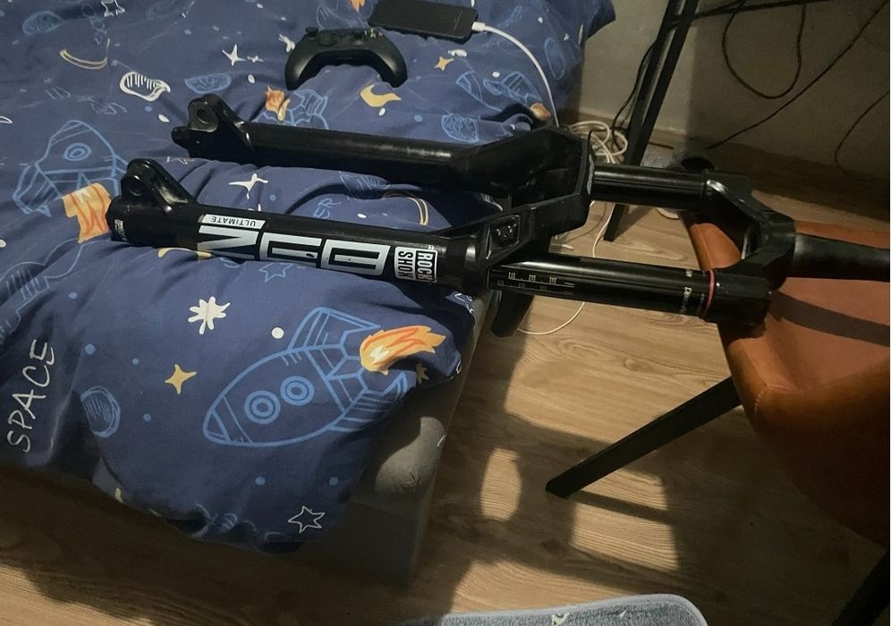 Rockshock zeb  aproape nou
