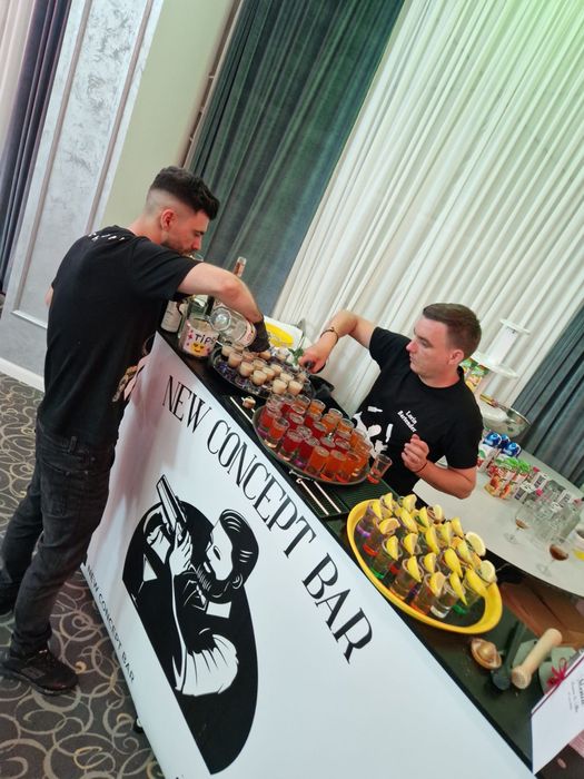 Inchiriere bar mobil de la 80€/eveniment