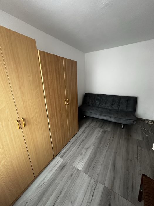 Inchiriez garsoniera Gradiste