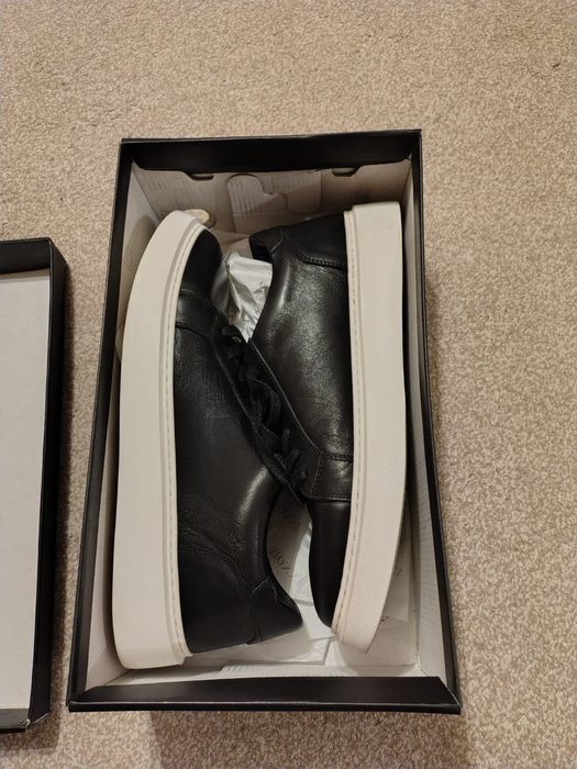 Носени веднъж! истинска кожа обувки Мoni (43 номер)