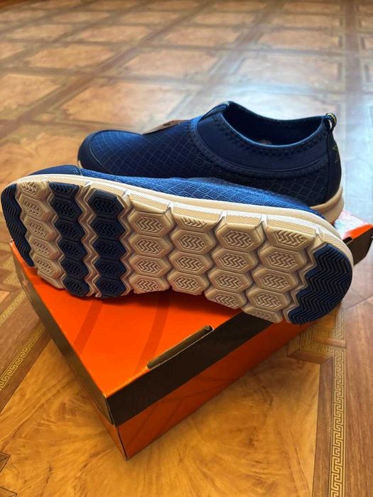 Спортивная обувь