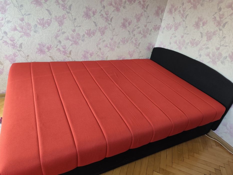 Тапицирано легло 140/200