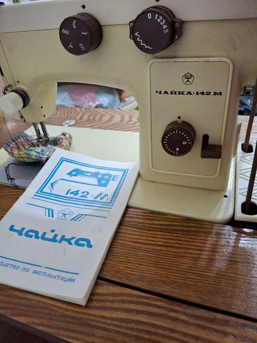 Продаётся швейная машина
