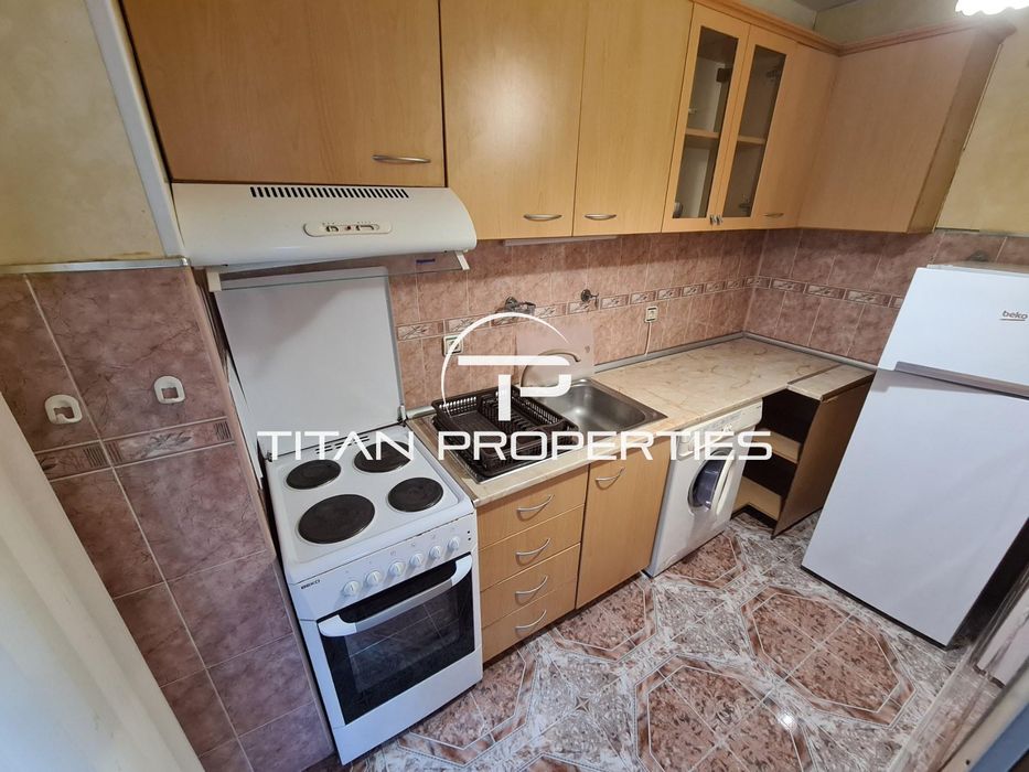 Дава се под наем Двустаен апартамент в Бургас, Център - 73 кв.м за 459 € - Снимка #4