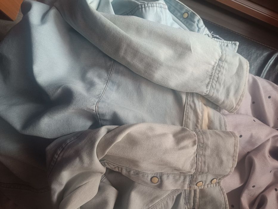 Geaca de blugi purtata