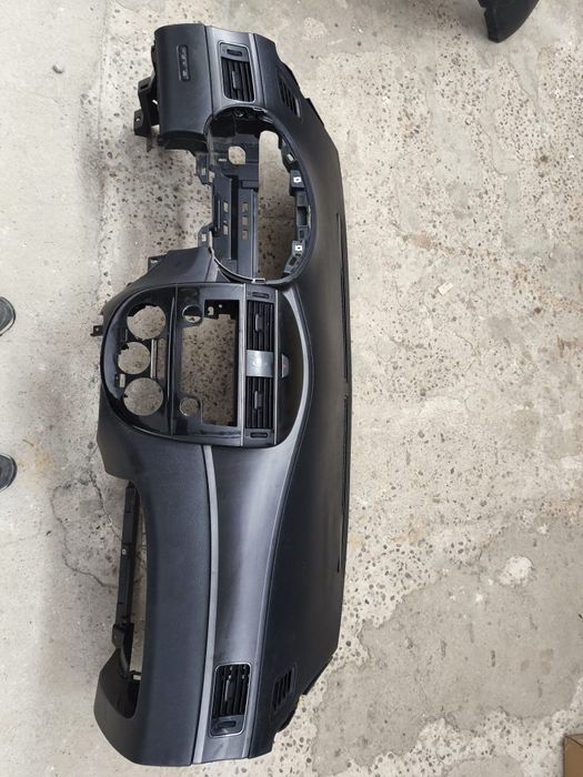 Planșă bord Nissan Pulsar (airbag pasager)