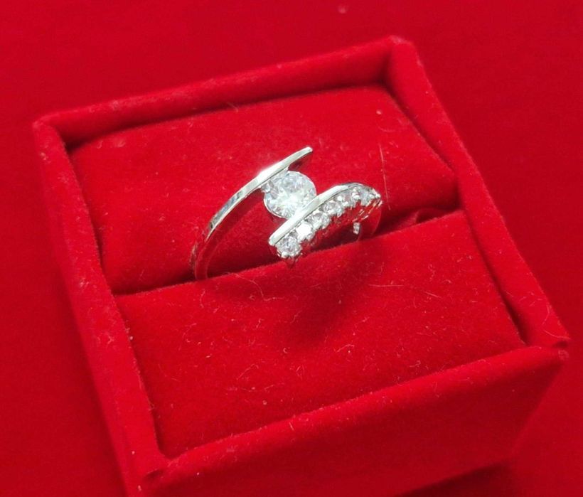 GR80,inel placat aur alb 18k,ideal logodna, zirconiu alb