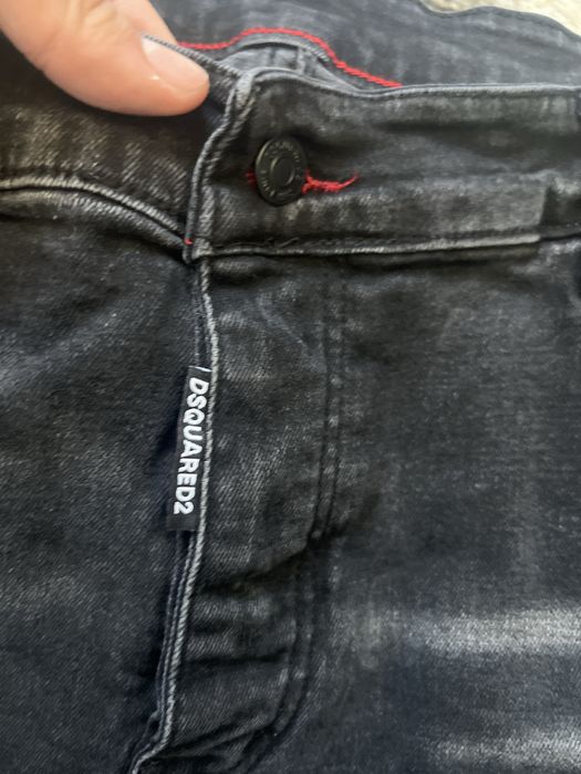 Оригинални мъжки дънки Dsquared2 (накъсан модел с пръски)