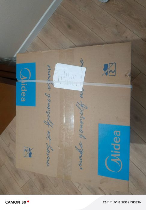 Духовой шкаф Midea чёрный