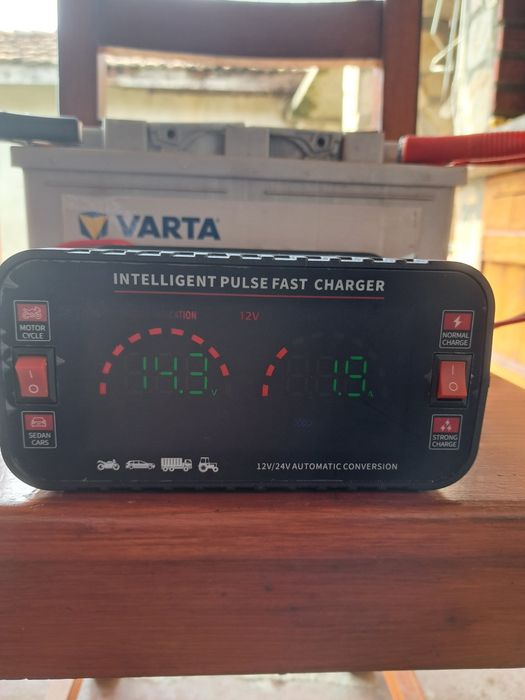 Зарядно за акумулатор на 100W 8A 12 и 24V