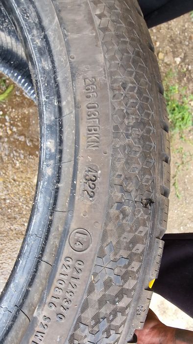 Anvelope 235/45R18 marca Continental, DOT 2022,M+S,7 mm