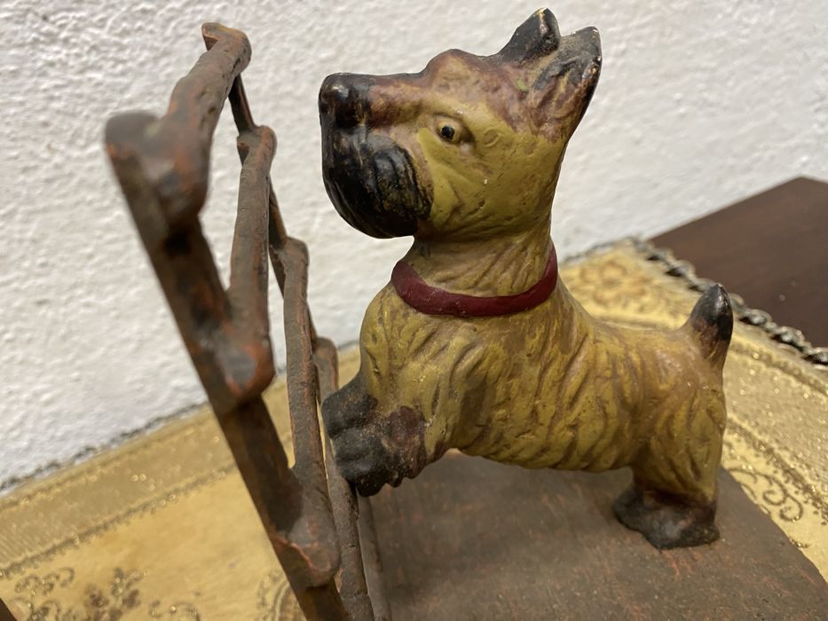 Френски чугунени стопери за книги