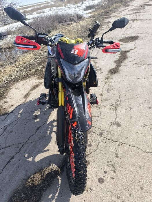 Мотоцикл эндуро  250