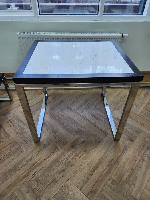 Столы с основанием из нержавейки