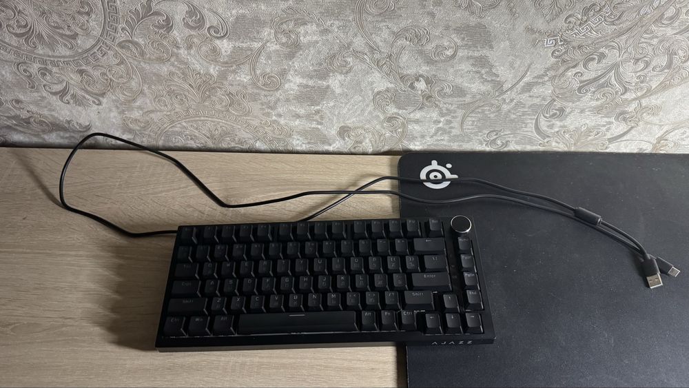 Клавиатура Ajazz AK820 чёрный.