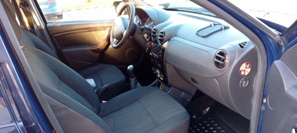 Dacia Duster 1.5Diesel Euro 5/ klima, navi, led/ adusa recent