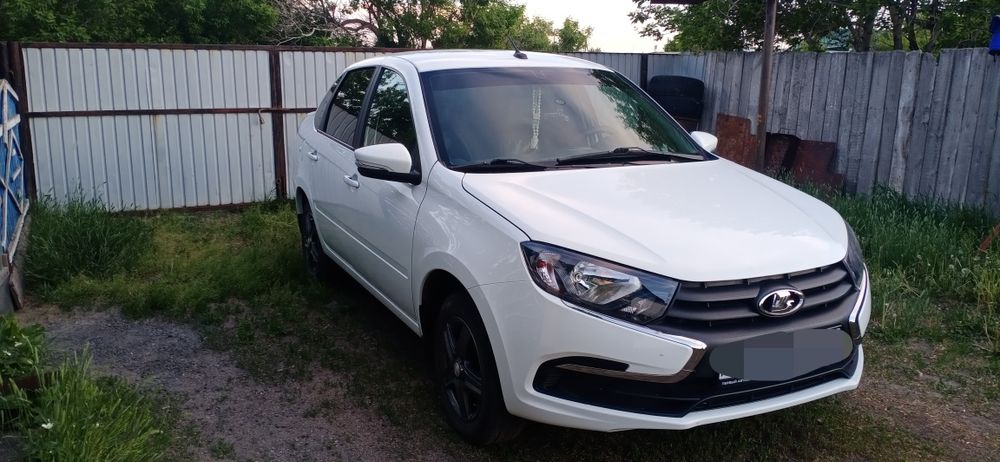 Автомобиль лада гранта