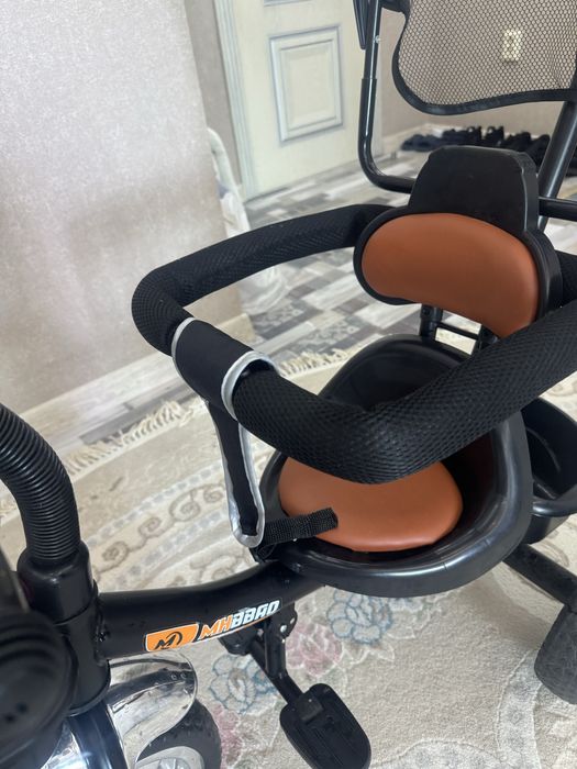 Продам велик с ручкой!15000 тг