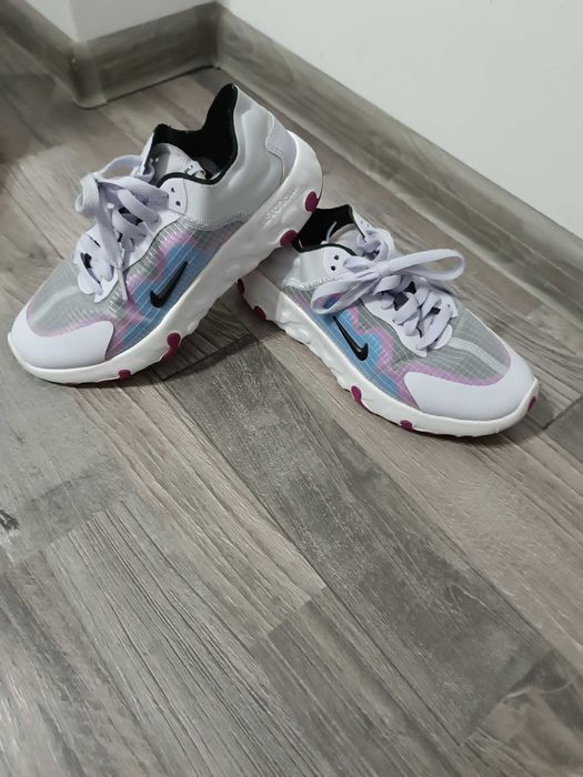 Дамски маратонки NIKE