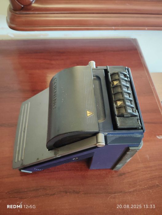 Aparat pentru sudat fibra optica