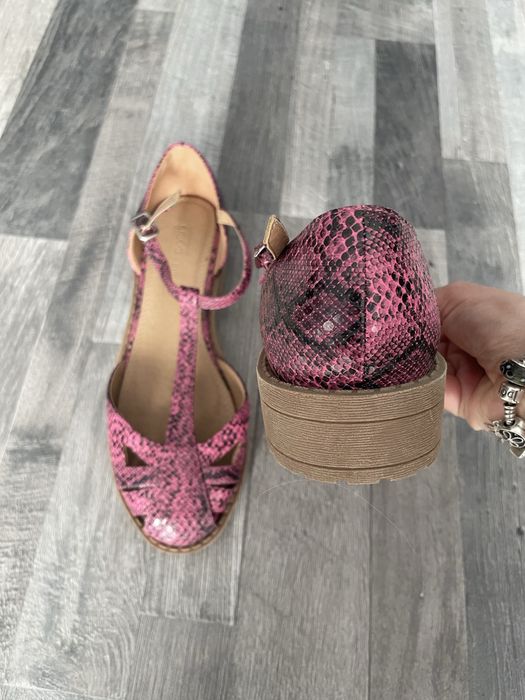 Sandale Asos marimea 38