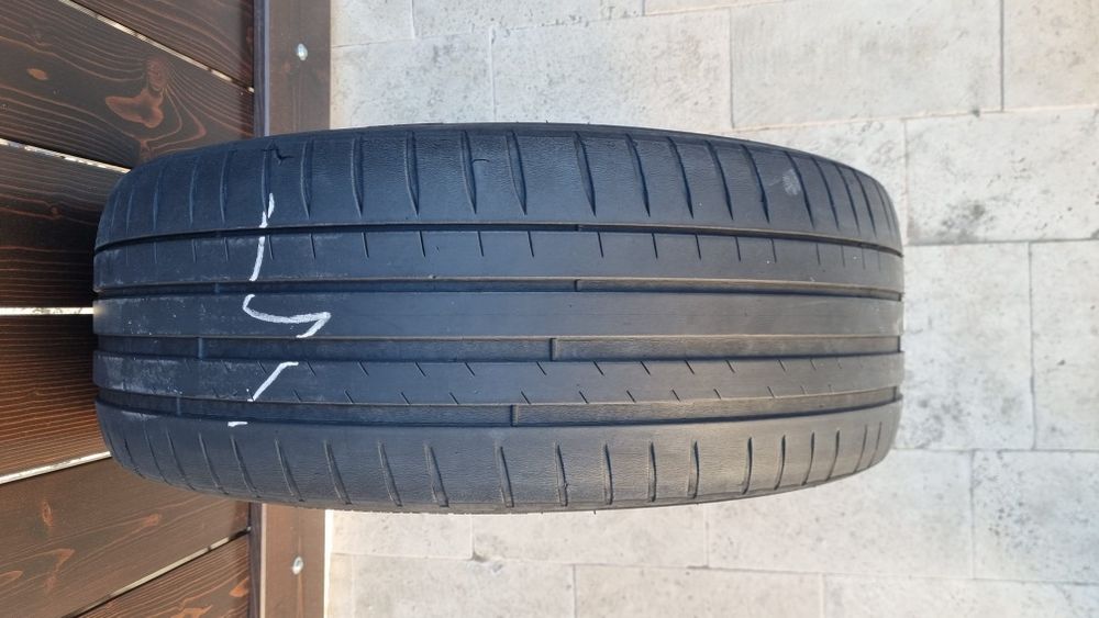 Vând set 4 anvelope de vară Michelin Pilot Sport 4 - 225/45 R19