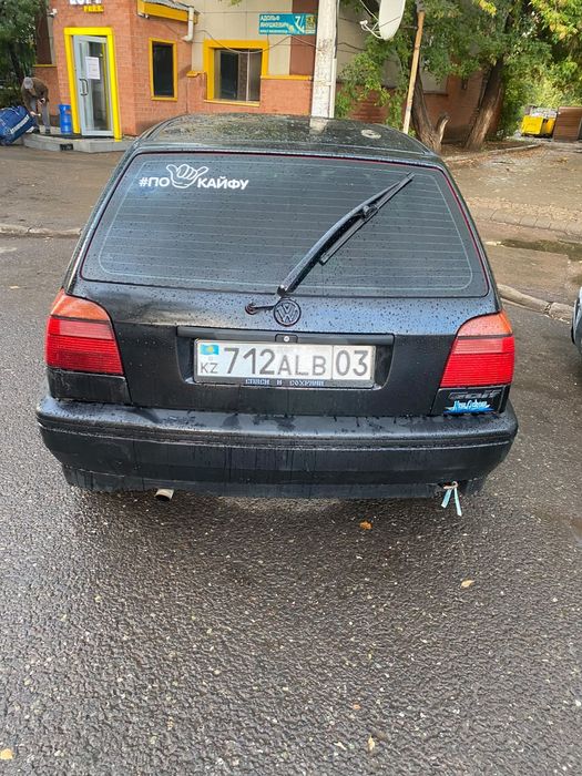 В продаже гольф 3