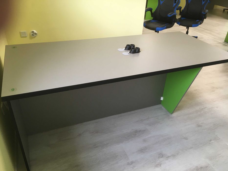 офис бюра различни размери 5 бр само две са ползвани