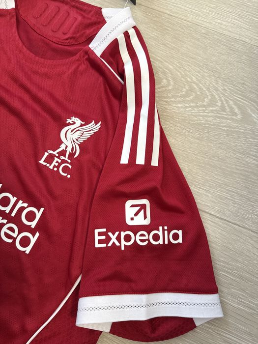 Tricou home kit cu Liverpool 25/26 player version