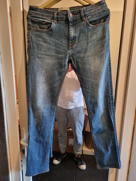 Blugi barbati "Pull & Bear" Slim Fit. Marimea 31. Perfecta stare.