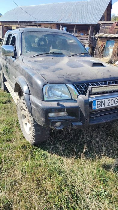 Mițubisi l200000