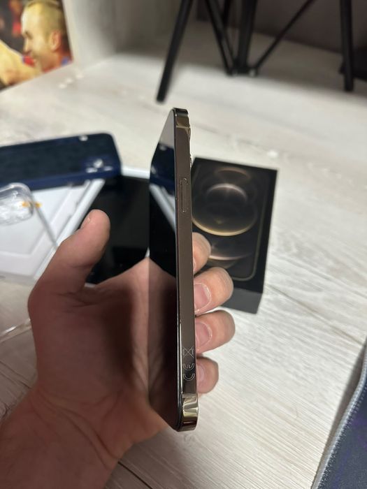 Iphone 12 pro max 128gb gold/ ios 17.6.1