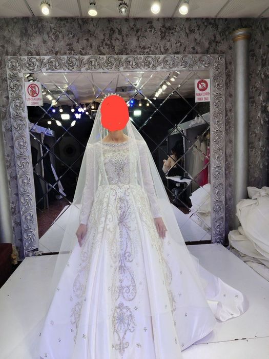 Платье свадебное