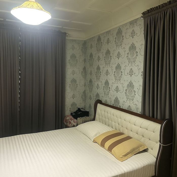 Продаётся Дом на земле , центр города ул. Бирлик тупик 1 .