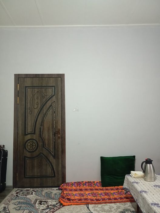 Ховли сотилади 4 хонали яхши шароитли