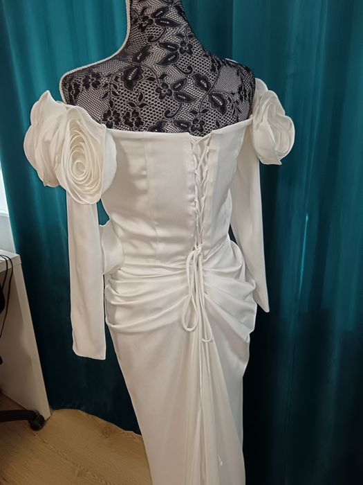 Rochie alba eleganta