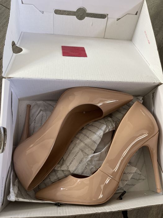 Дамски обувки