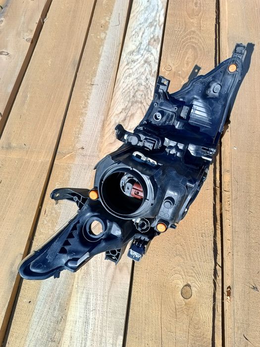 Far dreapta toyota auris 2013-2015