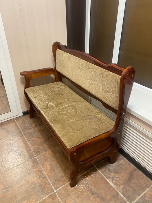 Продам уголок на кухню