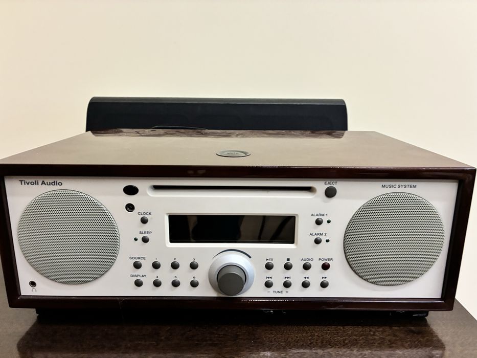 Пводавам радио/cd TIVOLI