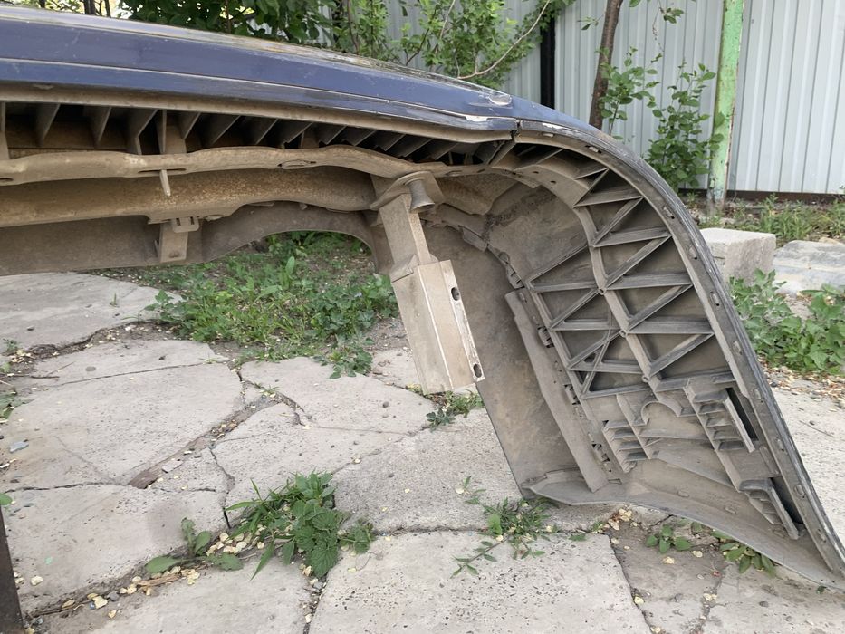 Audi a4 бампер задний в сборе с уселиьелем