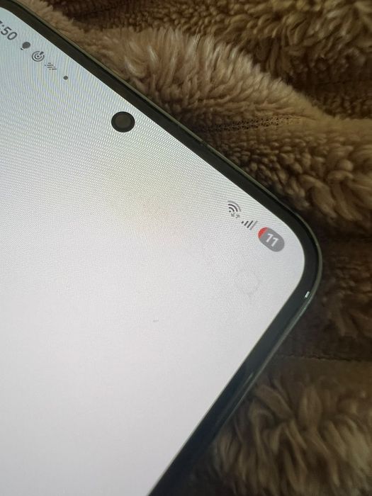 Продам Samsung galaxy s22 8/128