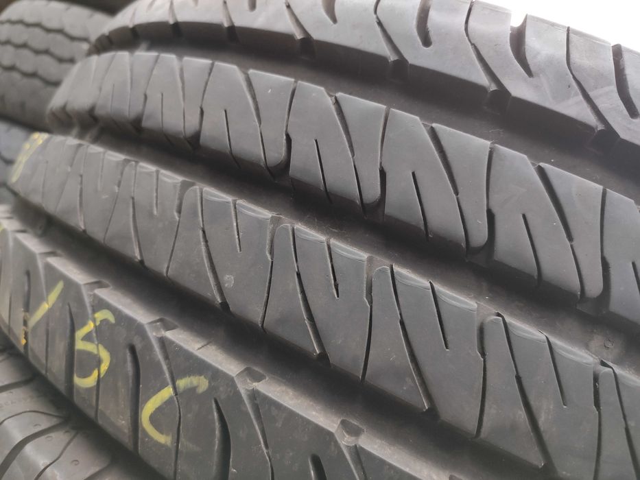 2бр Летни гуми за БУС 205 65 15 С - Uniroyal