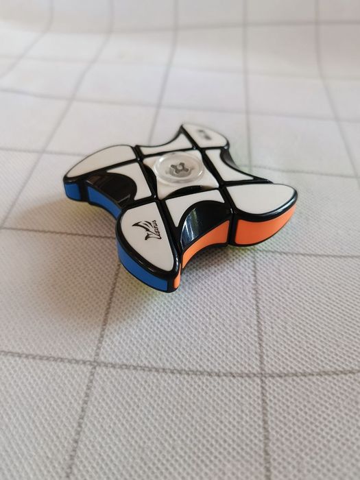 1x3x3 spinerli kubik rubik.