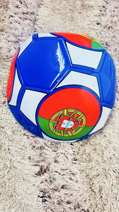 Футболна топка.