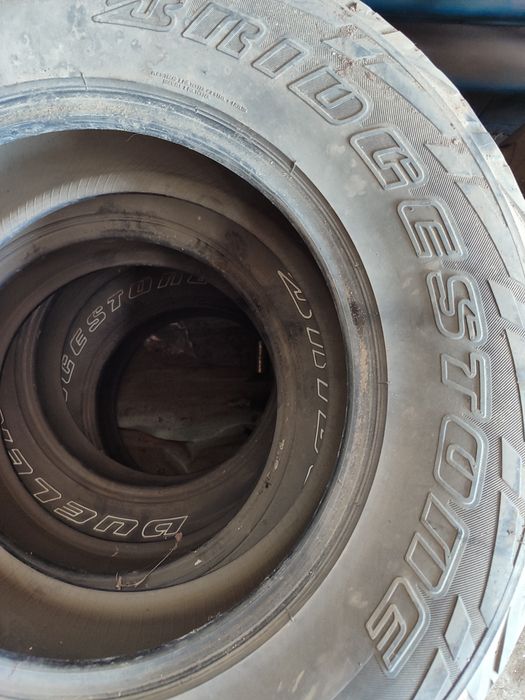 Шины б/у 275/65 r17