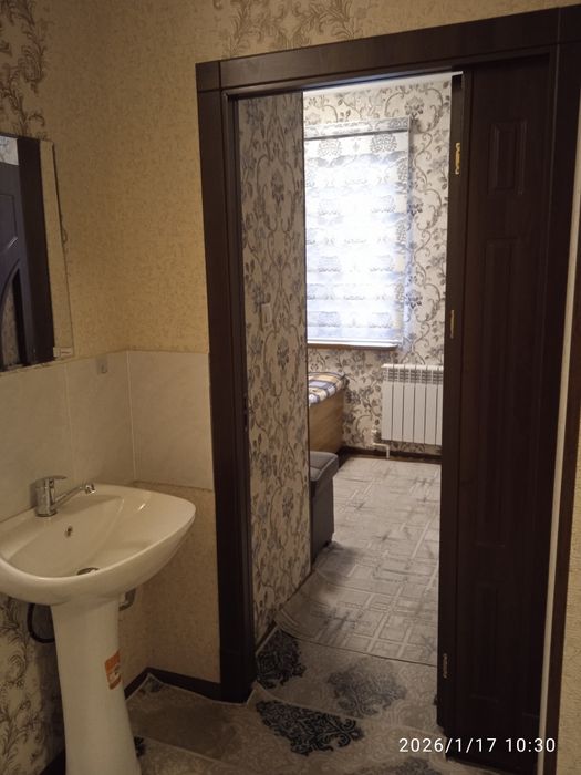 Uy ijaraga beriladi 2 xona yashash uchun xamma sharoit bor