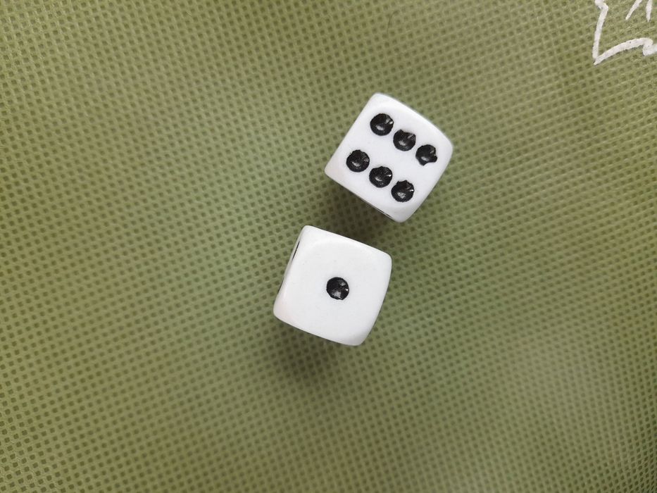 Продаю кости игральные